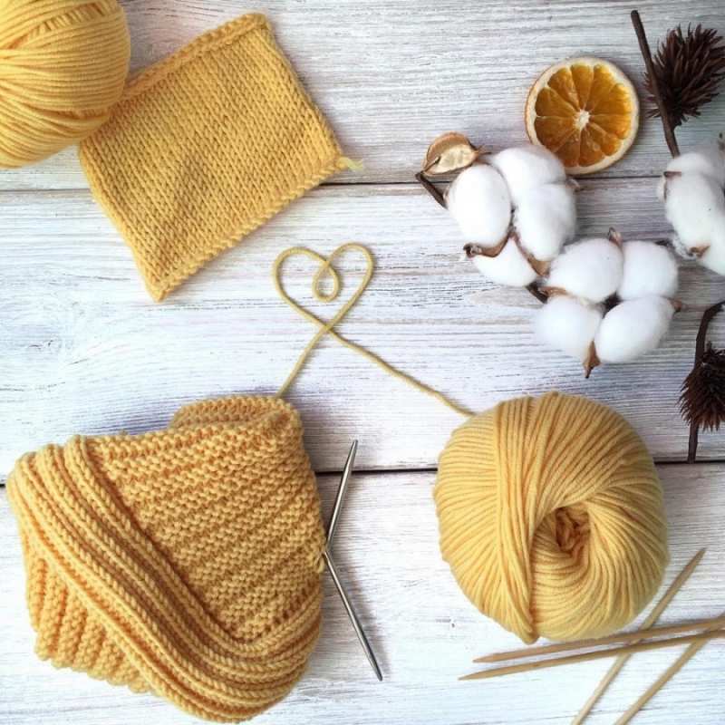 Открытка вязаные вещи помогают не болеть  выздоравливай  Gute Besserung 