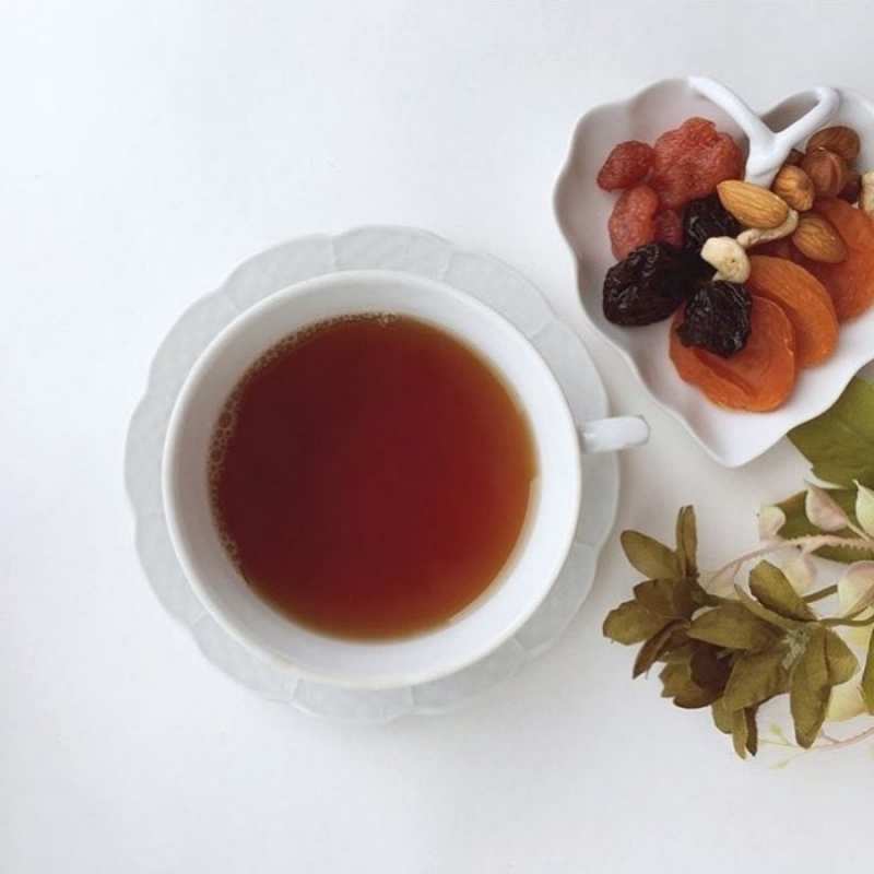 Открытка чай и сухофрукты  неизвестные растения  Gute Besserung 