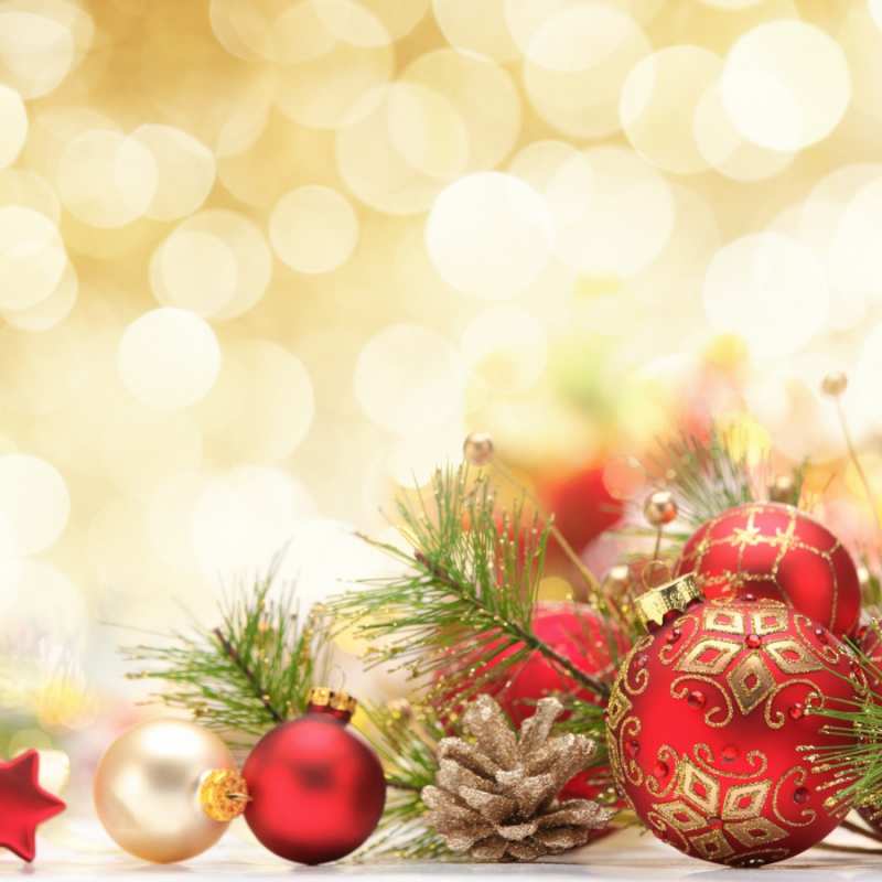 Открытка красные новогодние шары  с рождеством  Mit Weihnachten 