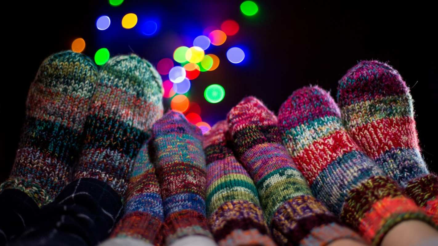 Открытка носки  с днем семьи   Mit dem Familientag 