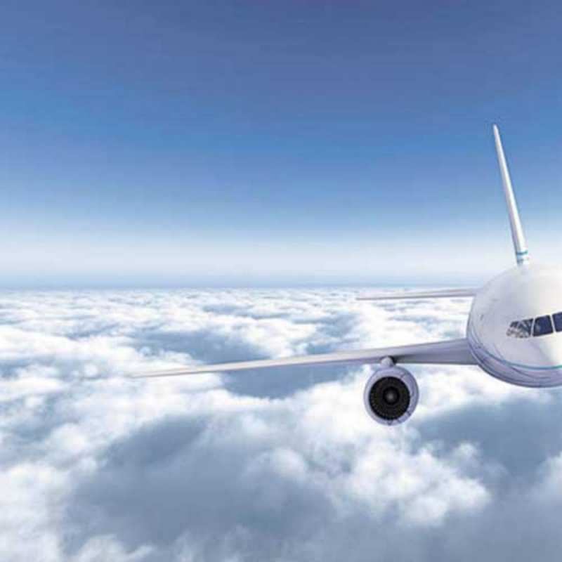 Открытка лайнер в полете белые облака и половина самолета Gute Reise 