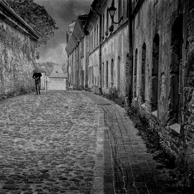 Открытка старый город  зонт  Ich liebe dich 