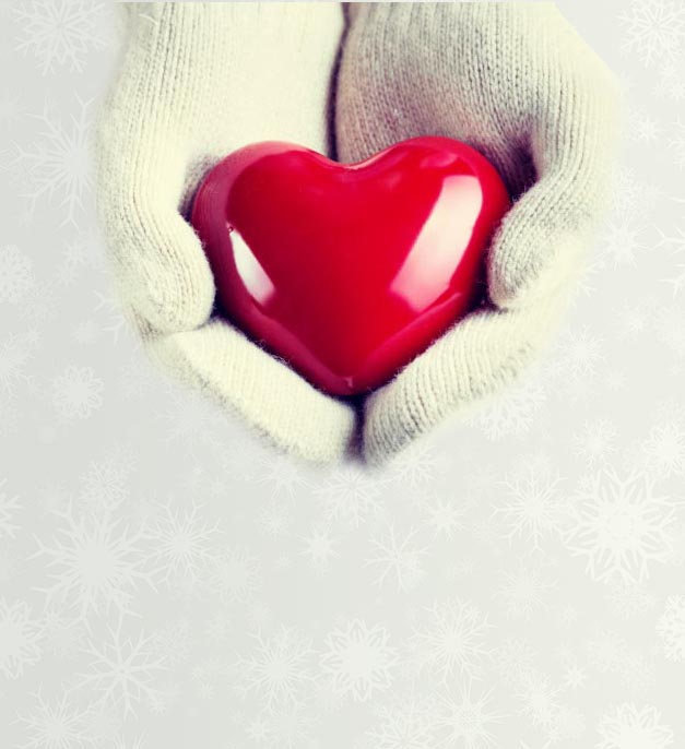 Открытка согреваем сердце  сердечко в руках, варежки  Ich liebe dich 